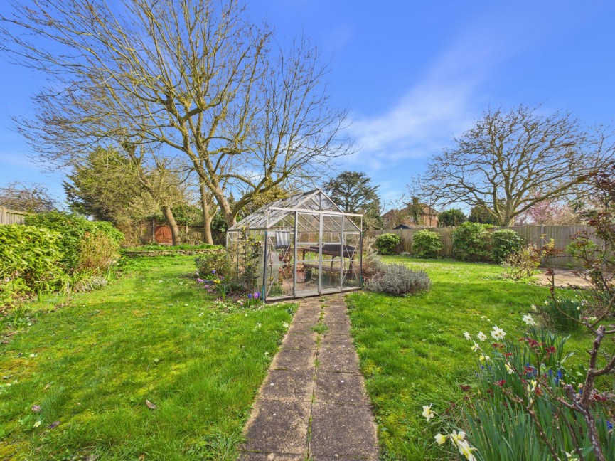 4 bedroom House for Sale Station Road, Steeple Morden, Hertfordshire