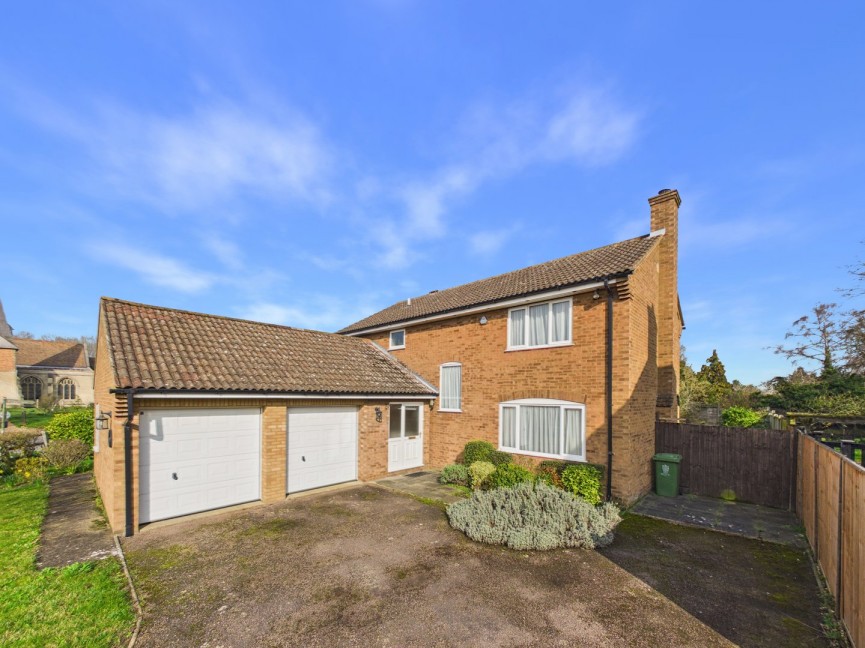 4 bedroom House for Sale Station Road, Steeple Morden, Hertfordshire