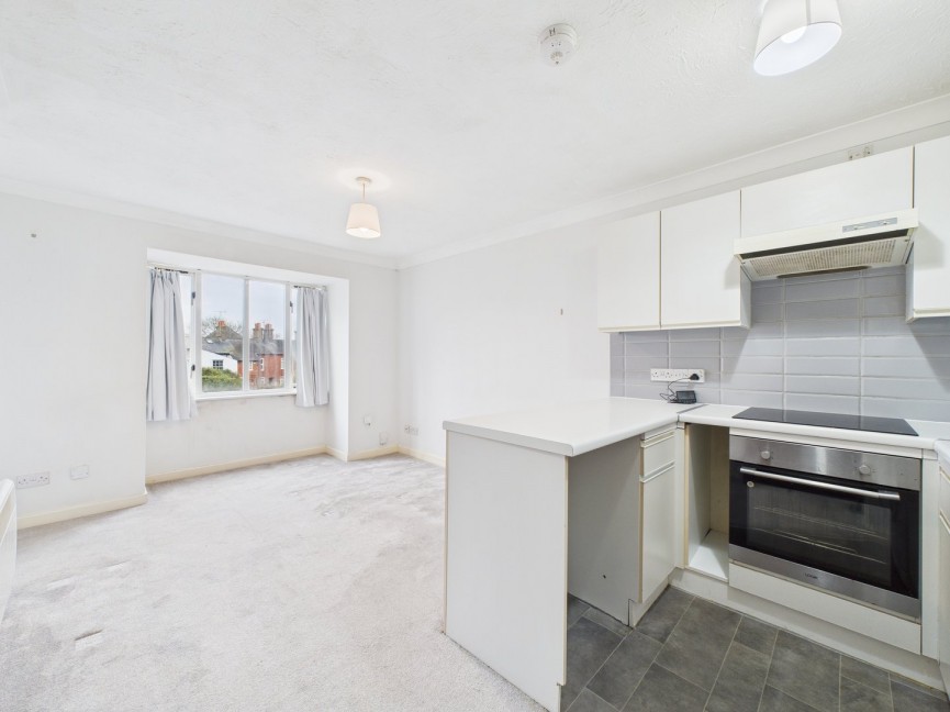 1 bedroom Flat for Sale Old Park Road, HITCHIN, Hertfordshire