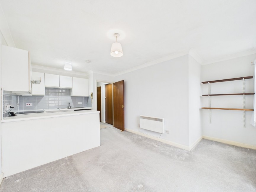 1 bedroom Flat for Sale Old Park Road, HITCHIN, Hertfordshire