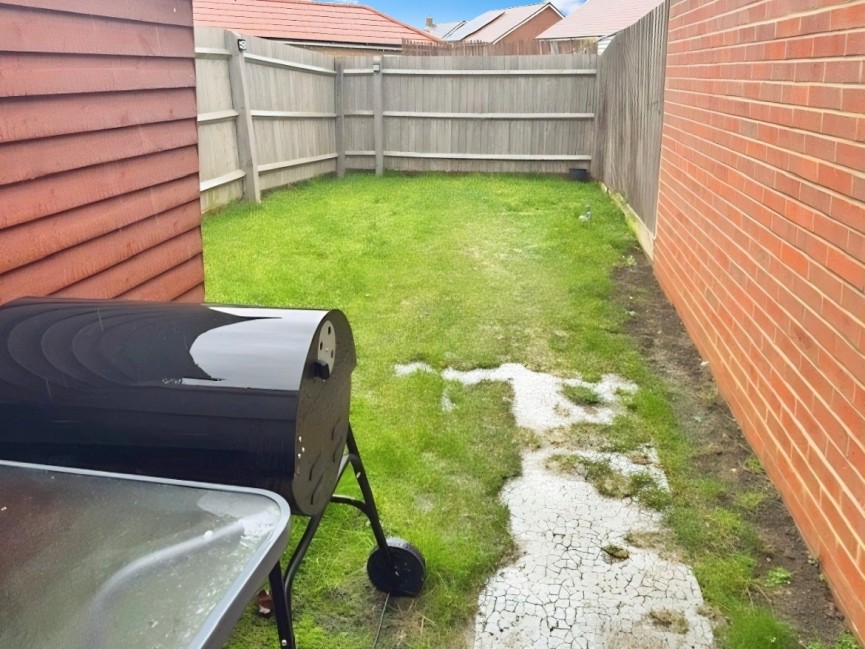 2 bedroom Flat for Sale Lower Stondon, Henlow, Hertfordshire