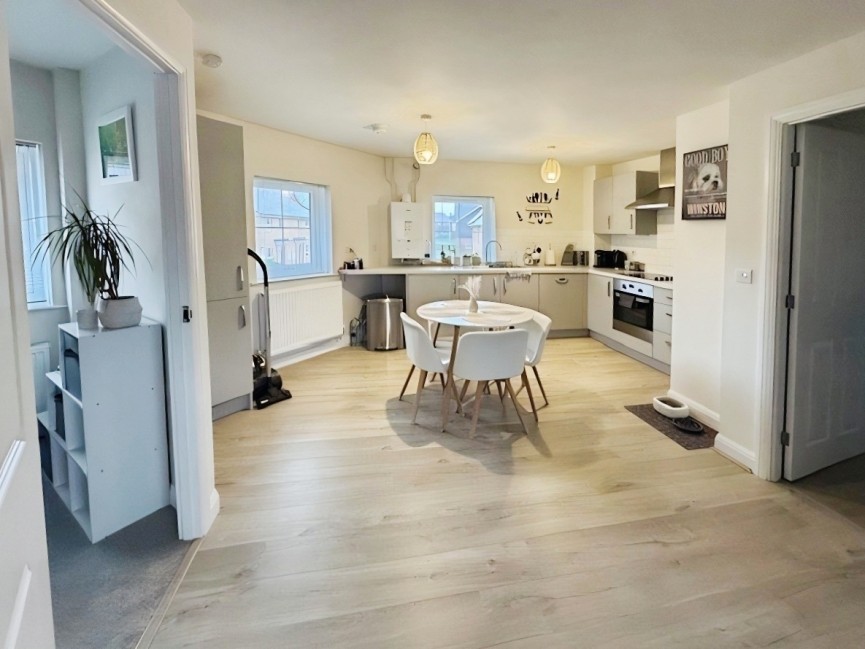 2 bedroom Flat for Sale Lower Stondon, Henlow, Hertfordshire