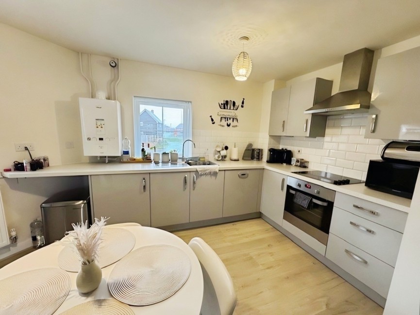 2 bedroom Flat for Sale Lower Stondon, Henlow, Hertfordshire