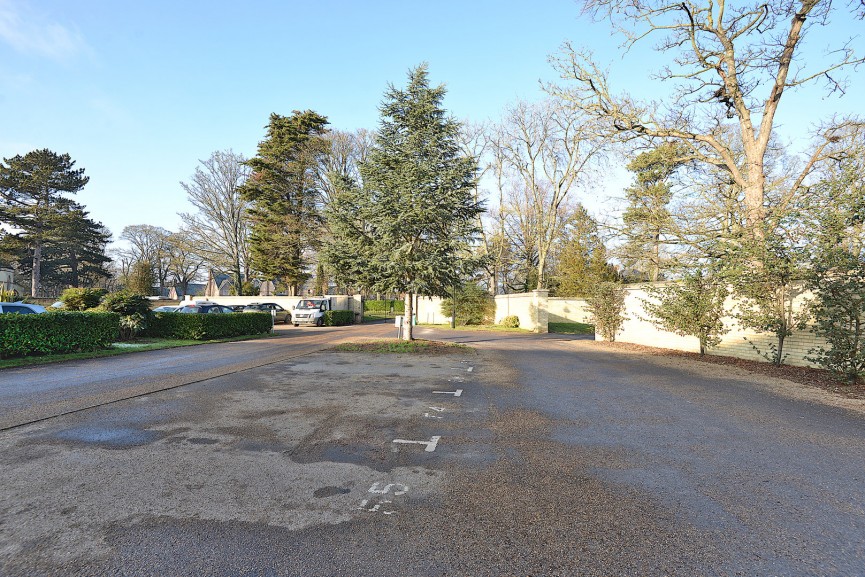 2 bedroom Flat for Sale Kingsley Avenue, Fairfield, Bedfordshire