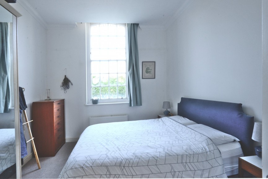 2 bedroom Flat for Sale Kingsley Avenue, Fairfield, Bedfordshire