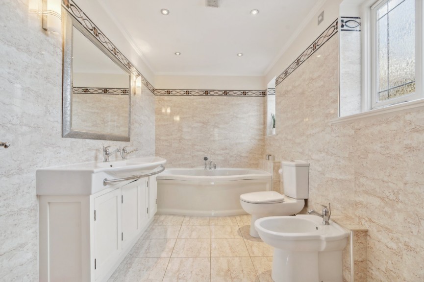 5 bedroom House for Sale St Ippolyts, Hitchin, Hertfordshire