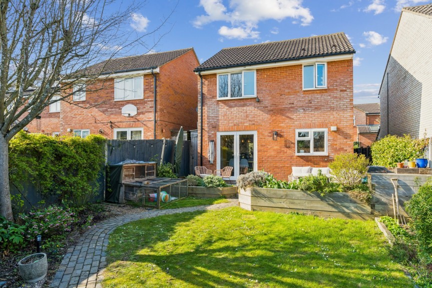 3 bedroom House for Sale Gibson Close, Hitchin, Hertfordshire