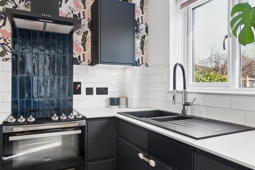 3 bedroom House for Sale Gibson Close, Hitchin, Hertfordshire