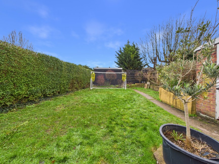 3 bedroom House for Sale Poplar Drive, Royston, Hertfordshire