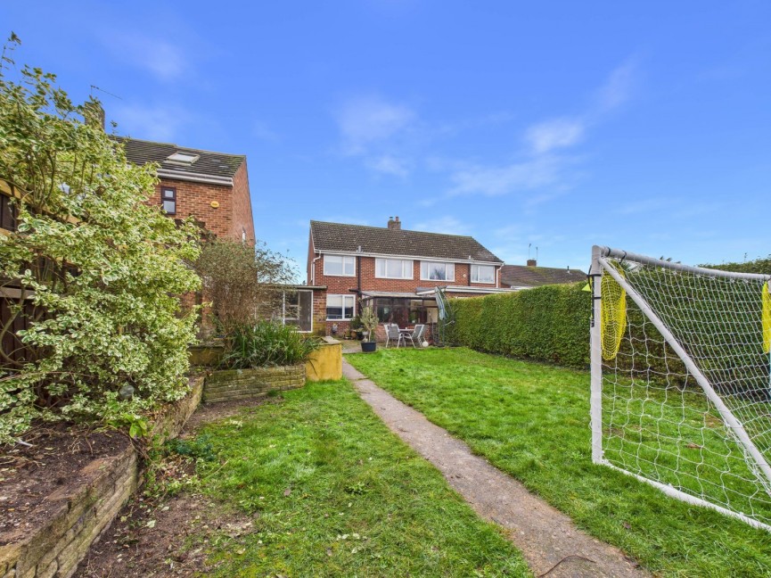 3 bedroom House for Sale Poplar Drive, Royston, Hertfordshire