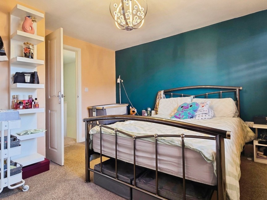 2 bedroom House for Sale Stewartby, Bedfordshire