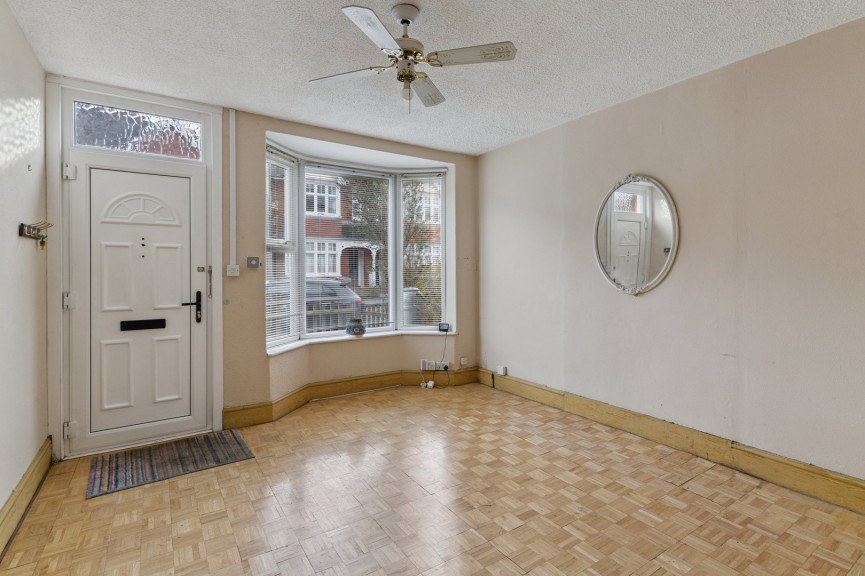 3 bedroom House for Sale Lancaster Road, Hitchin, Hertfordshire