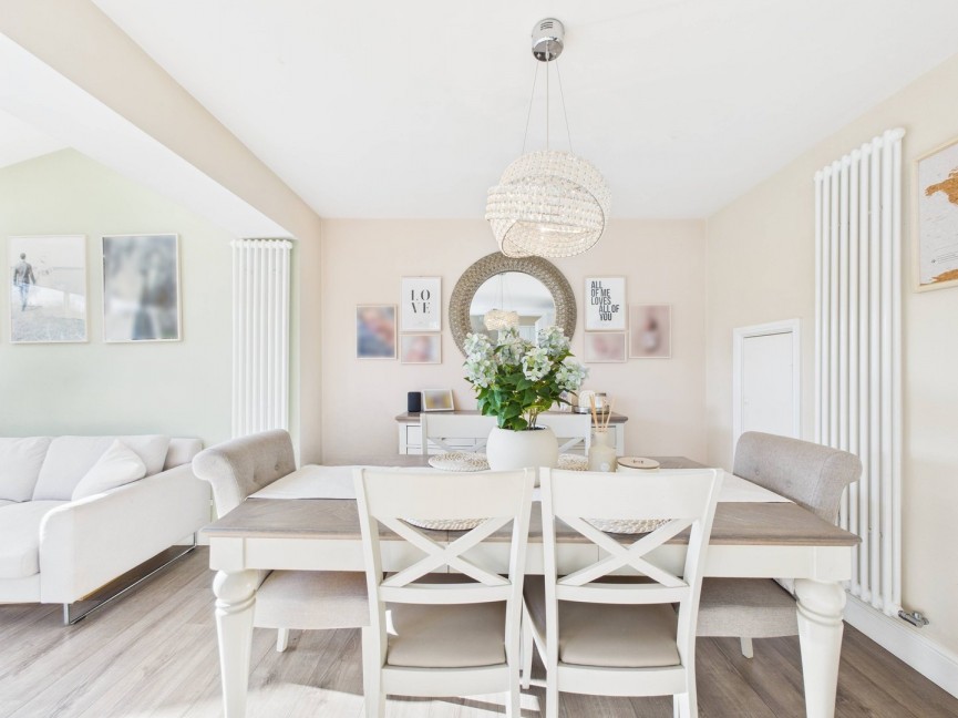 4 bedroom House for Sale Bassingbourn