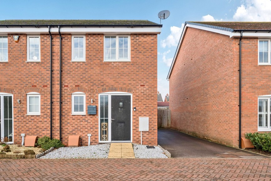 2 bedroom House for Sale Fry Grove, Flitwick, Bedfordshire