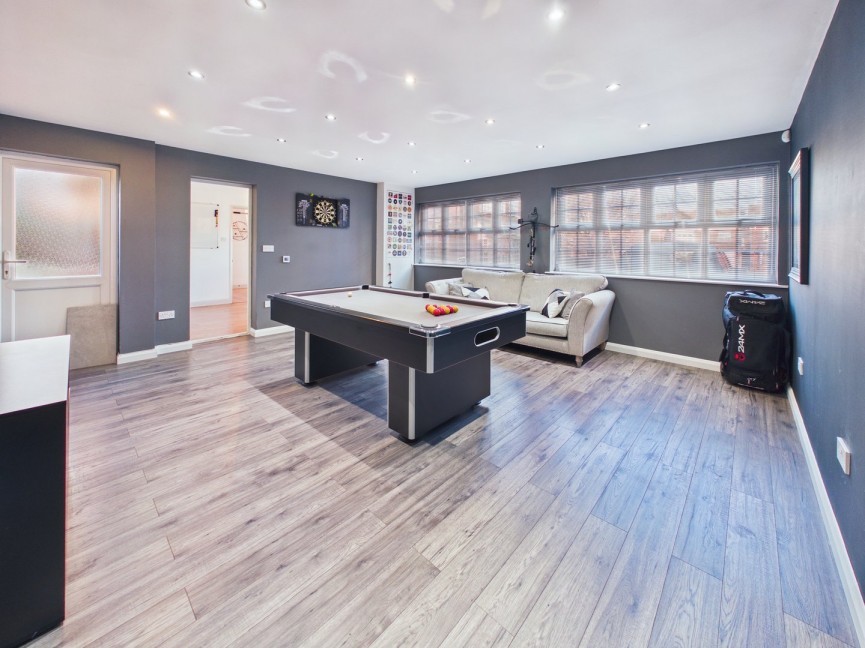 4 bedroom House for Sale Jasmine Close, Biggleswade, Bedfordshire