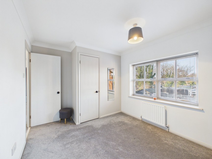 4 bedroom House for Sale Jasmine Close, Biggleswade, Bedfordshire