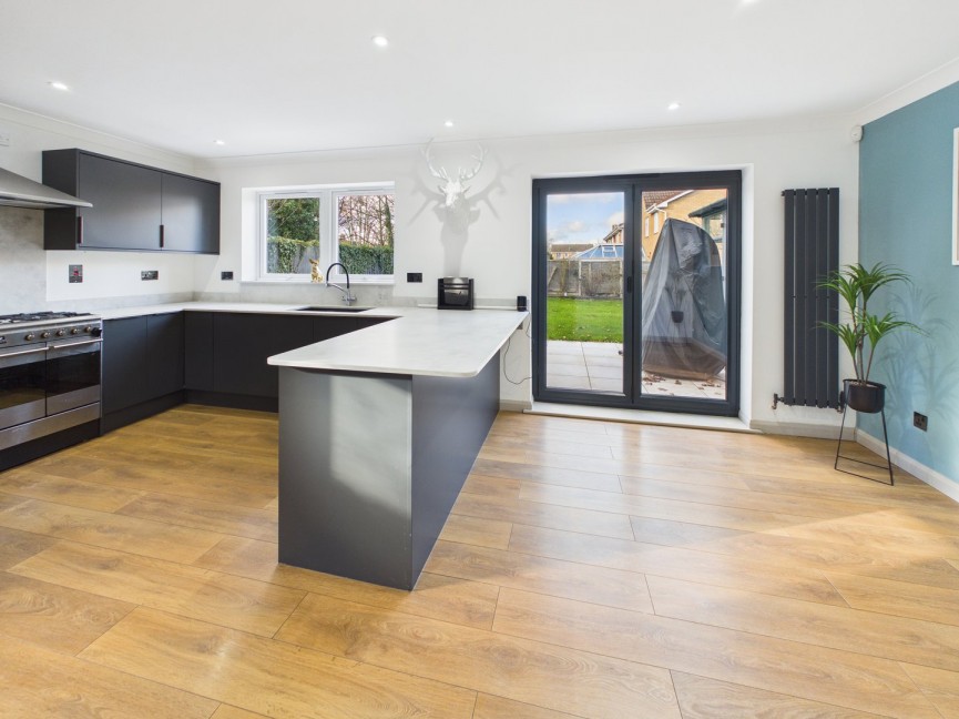 4 bedroom House for Sale Jasmine Close, Biggleswade, Bedfordshire