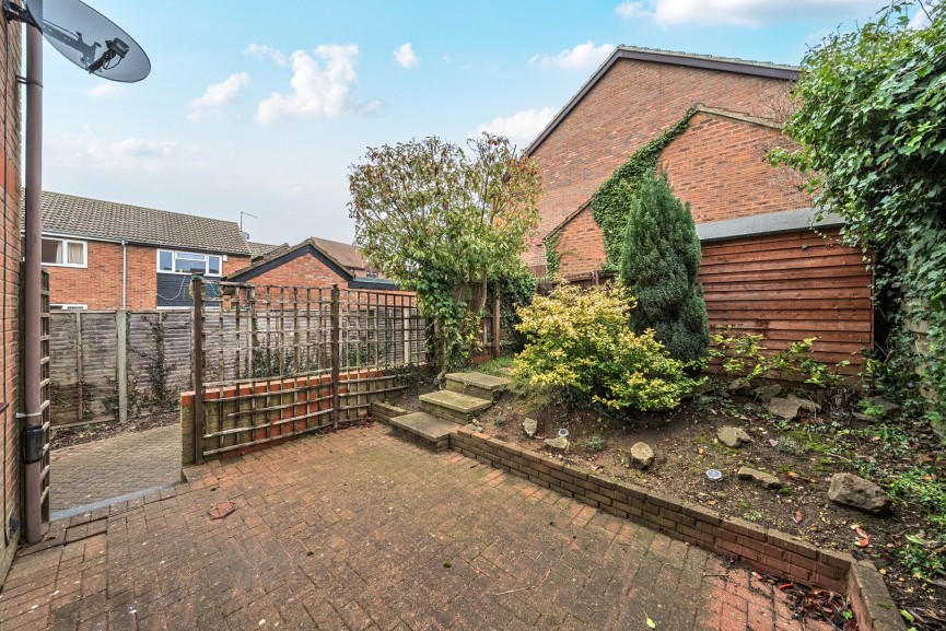 3 bedroom House for Sale Park Leys, Harlington, Bedfordshire