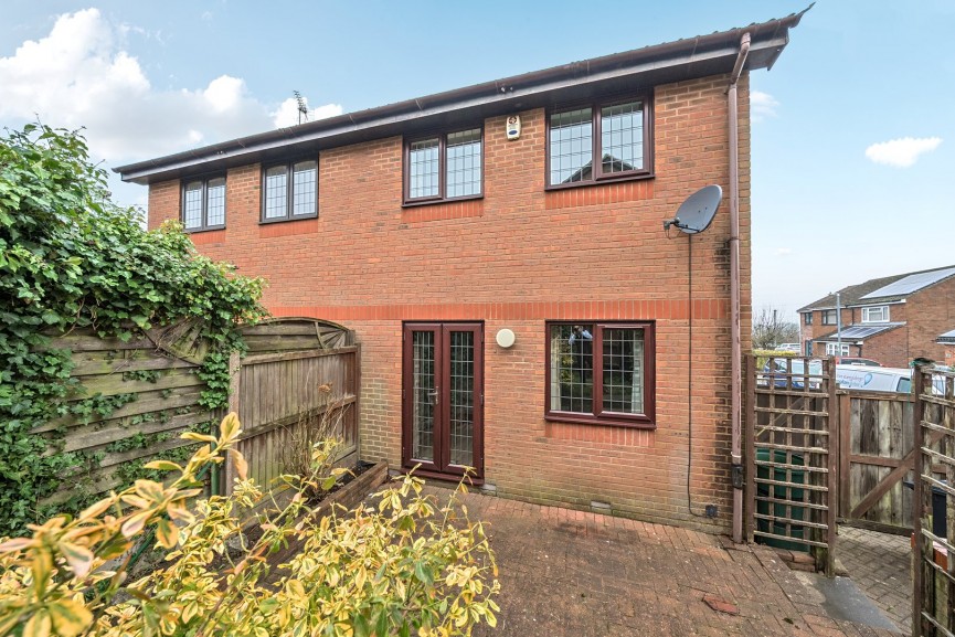 3 bedroom House for Sale Park Leys, Harlington, Bedfordshire