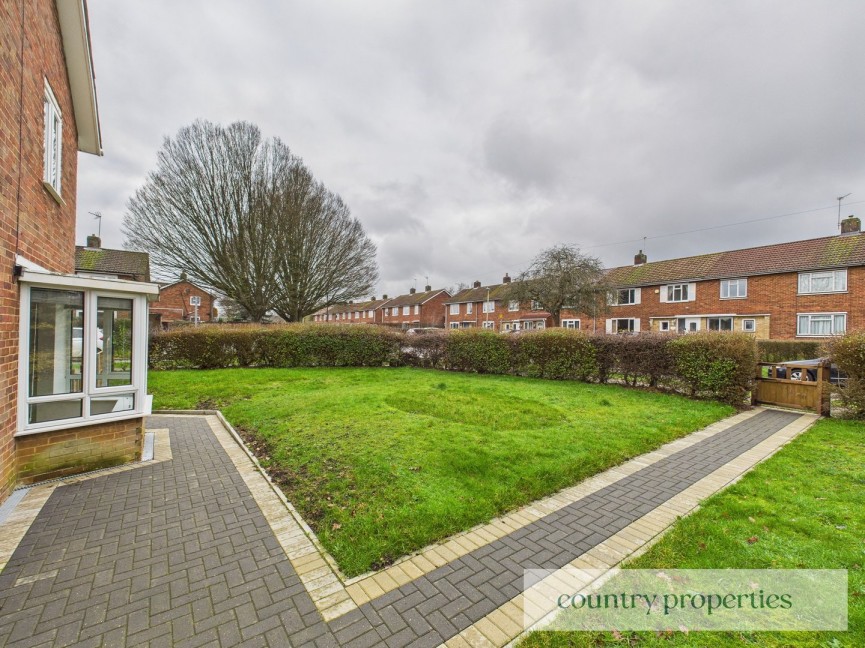 3 bedroom House for Sale Lowerfield, Welwyn Garden City, Hertfordshire