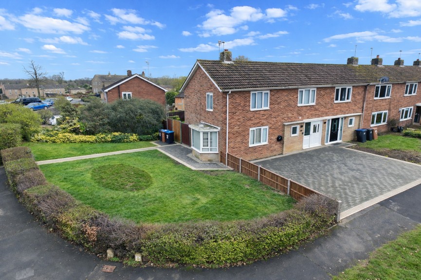 3 bedroom House for Sale Lowerfield, Welwyn Garden City, Hertfordshire