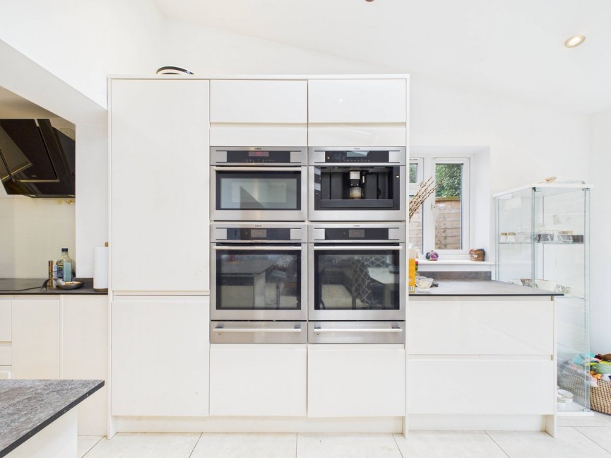 4 bedroom House for Sale Grange Close, Hitchin, Hertfordshire