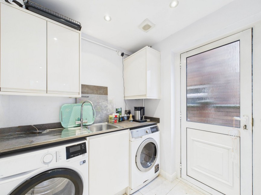 4 bedroom House for Sale Grange Close, Hitchin, Hertfordshire