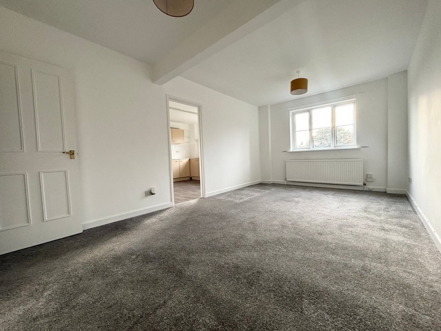 1 bedroom Flat for Letting Kneesworth Street, ROYSTON, Herts
