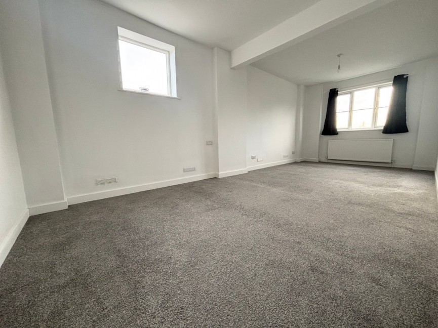 1 bedroom Flat for Letting Kneesworth Street, ROYSTON, Herts