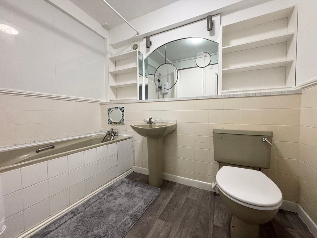 Kneesworth Street, ROYSTON, Herts