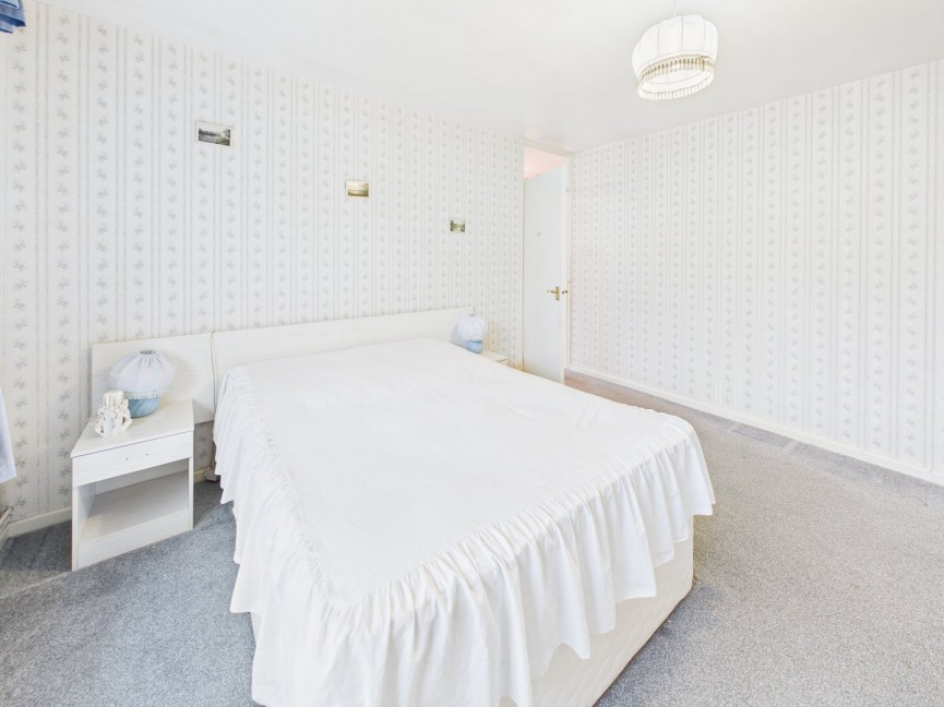 3 bedroom Bungalow for Sale St Margarets Gardens, Biggleswade, Bedfordshire