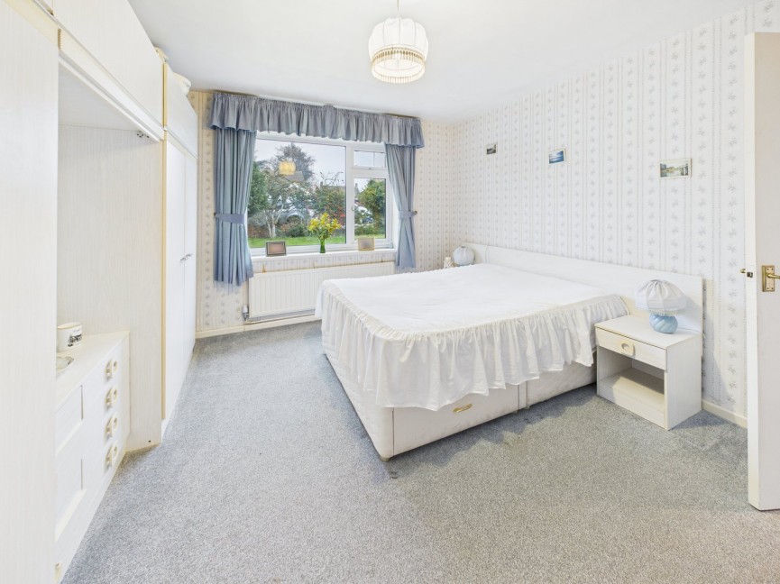 3 bedroom Bungalow for Sale St Margarets Gardens, Biggleswade, Bedfordshire