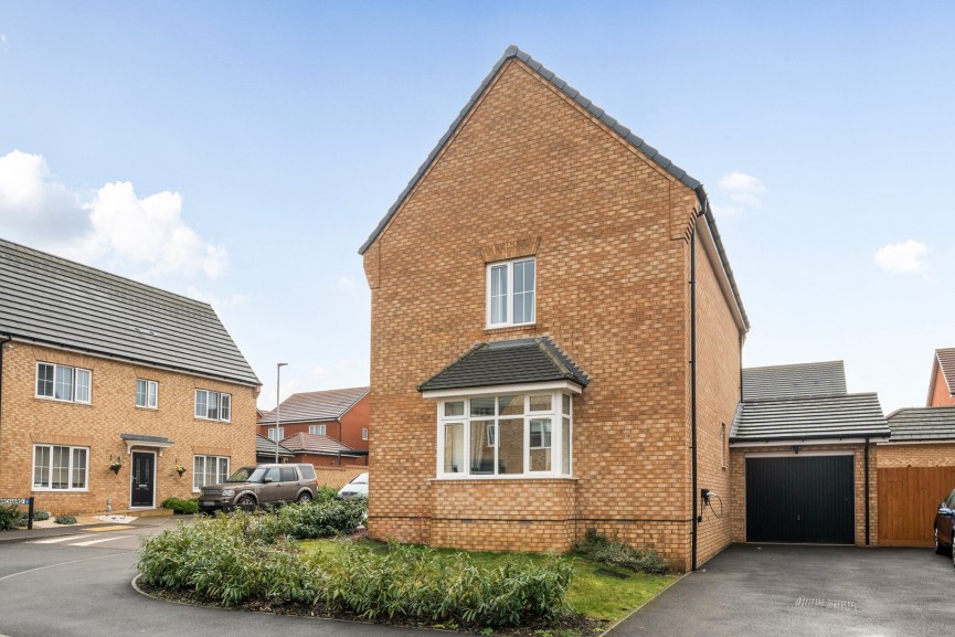 3 bedroom House for Sale Severus Orchard, Shefford, Bedfordshire