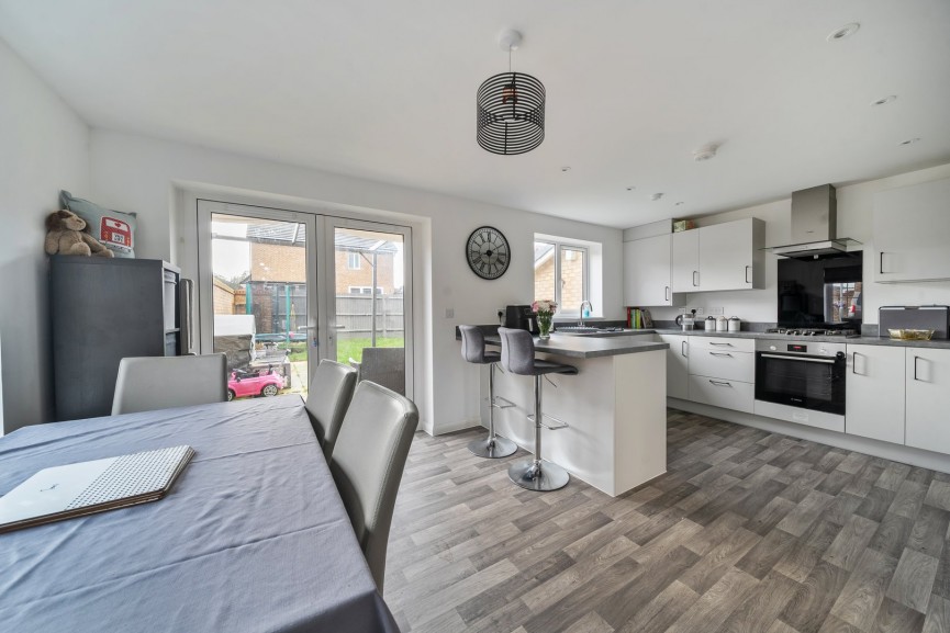 3 bedroom House for Sale Severus Orchard, Shefford, Bedfordshire