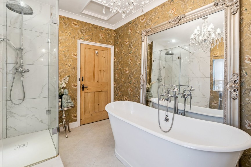 4 bedroom House for Sale Lower Road, Breachwood Green, Hitchin, Hertfordshire