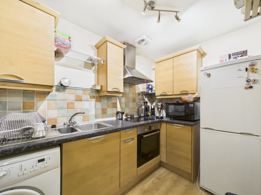 1 bedroom Flat for Sale Walsworth Road, HITCHIN, Hertfordshire