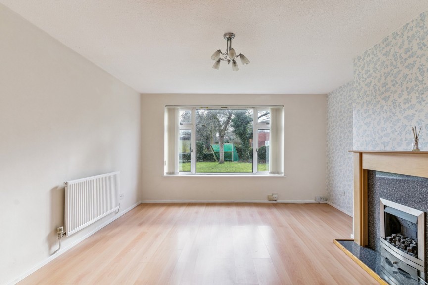 2 bedroom Flat for Sale Ickleford, Hitchin, Hertfordshire