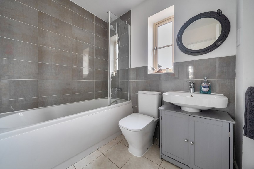 3 bedroom House for Sale Lower Stondon, Henlow, Bedfordshire