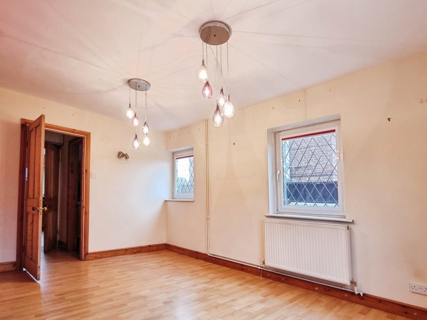 4 bedroom House for Sale Clophill, Bedfordshire