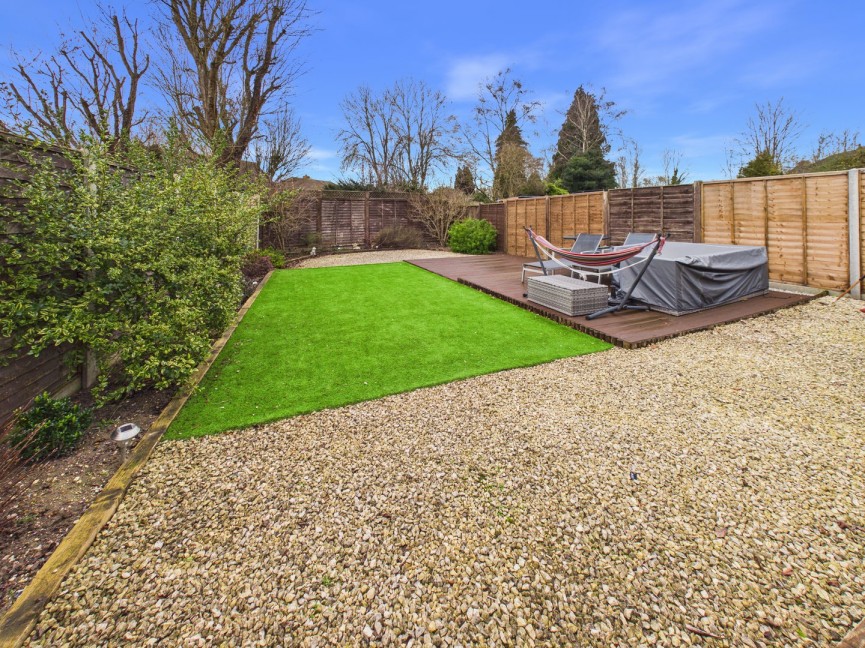 2 bedroom Flat for Sale Chiltern Road, Baldock, Hertfordshire