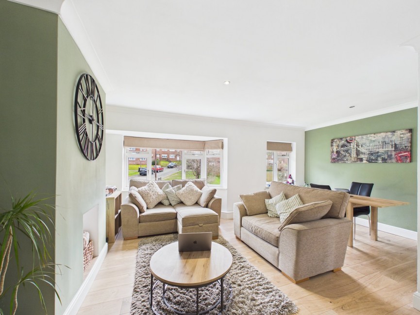 2 bedroom Flat for Sale Chiltern Road, Baldock, Hertfordshire