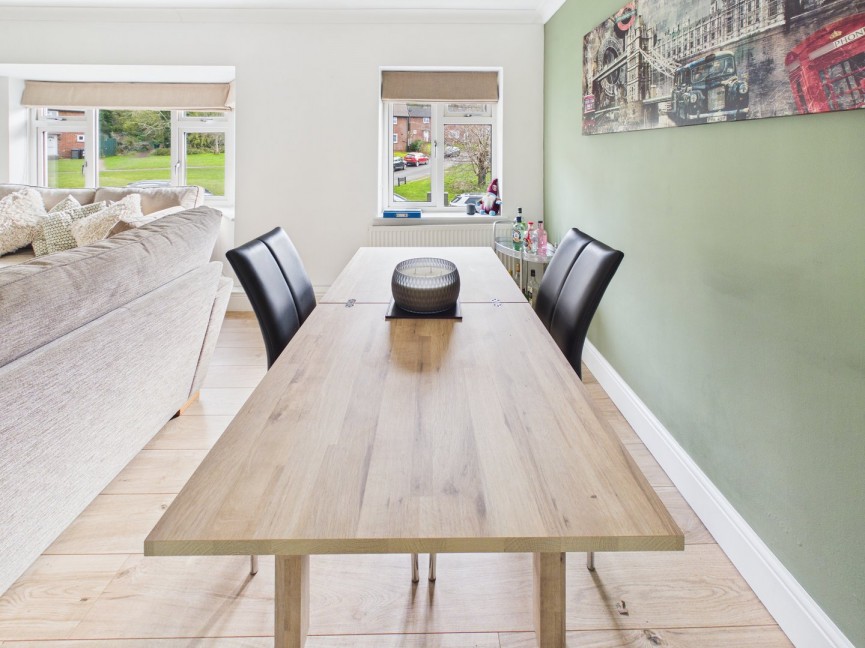 2 bedroom Flat for Sale Chiltern Road, Baldock, Hertfordshire