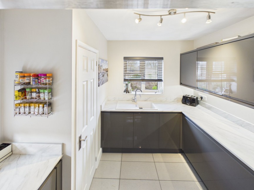 2 bedroom Flat for Sale Chiltern Road, Baldock, Hertfordshire