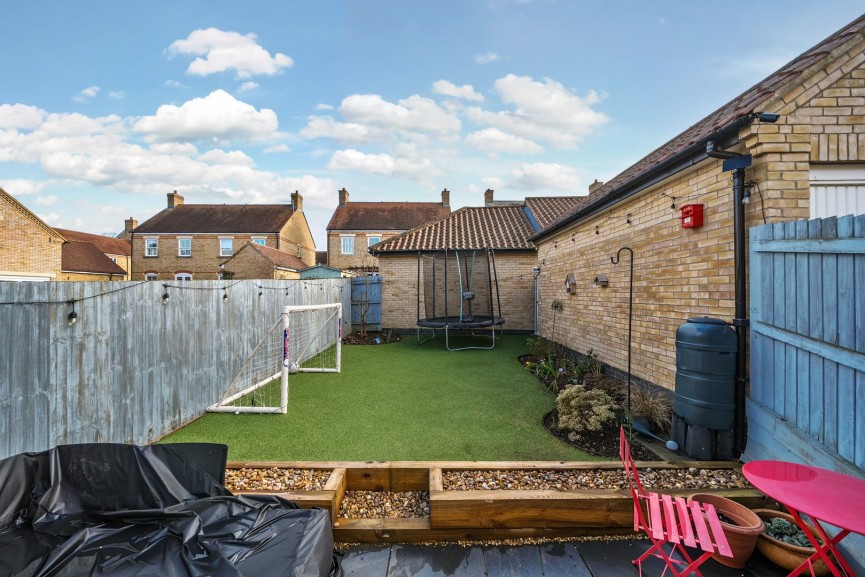 4 bedroom House for Sale Hardy Way, Fairfield, Bedfordshire