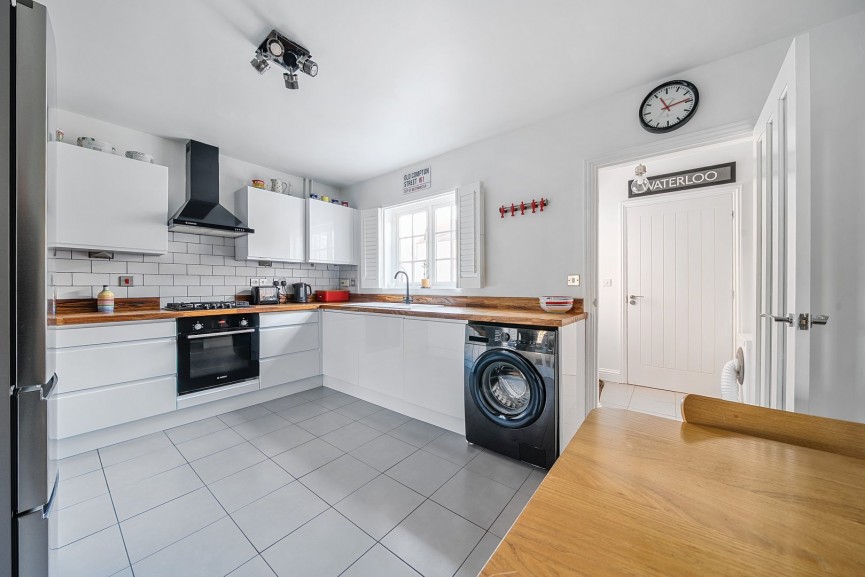 4 bedroom House for Sale Hardy Way, Fairfield, Bedfordshire