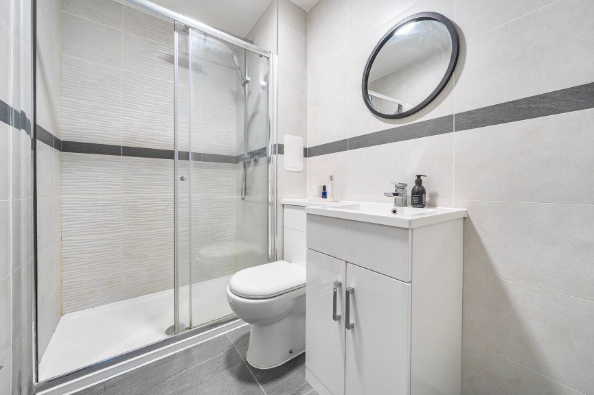 2 bedroom Flat for Sale Hitchin Road, Arlesey, Bedfordshire