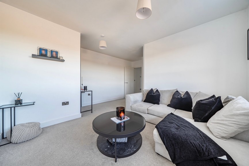 2 bedroom Flat for Sale Hitchin Road, Arlesey, Bedfordshire