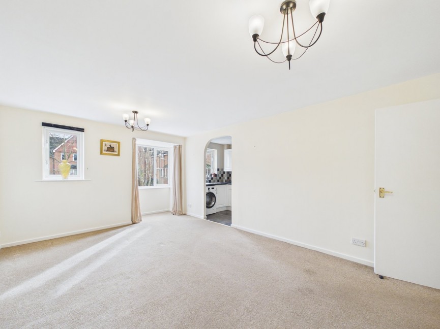 2 bedroom Flat for Sale Redoubt Close, Hitchin, Hertfordshire