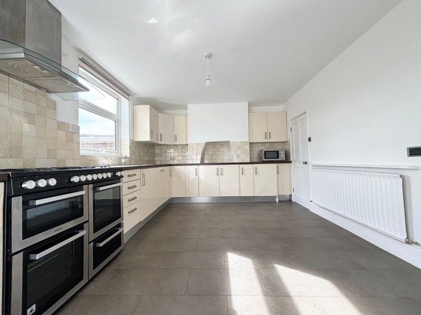 4 bedroom House for Letting Hitchin Street, Biggleswade, Bedfordshire