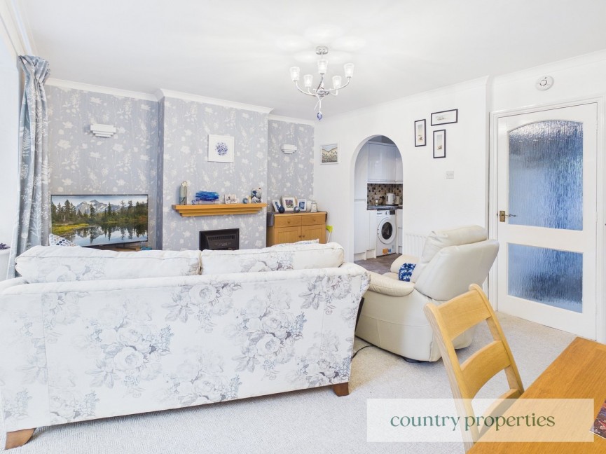 2 bedroom Bungalow for Sale Beechcroft, Datchworth, Hertfordshire